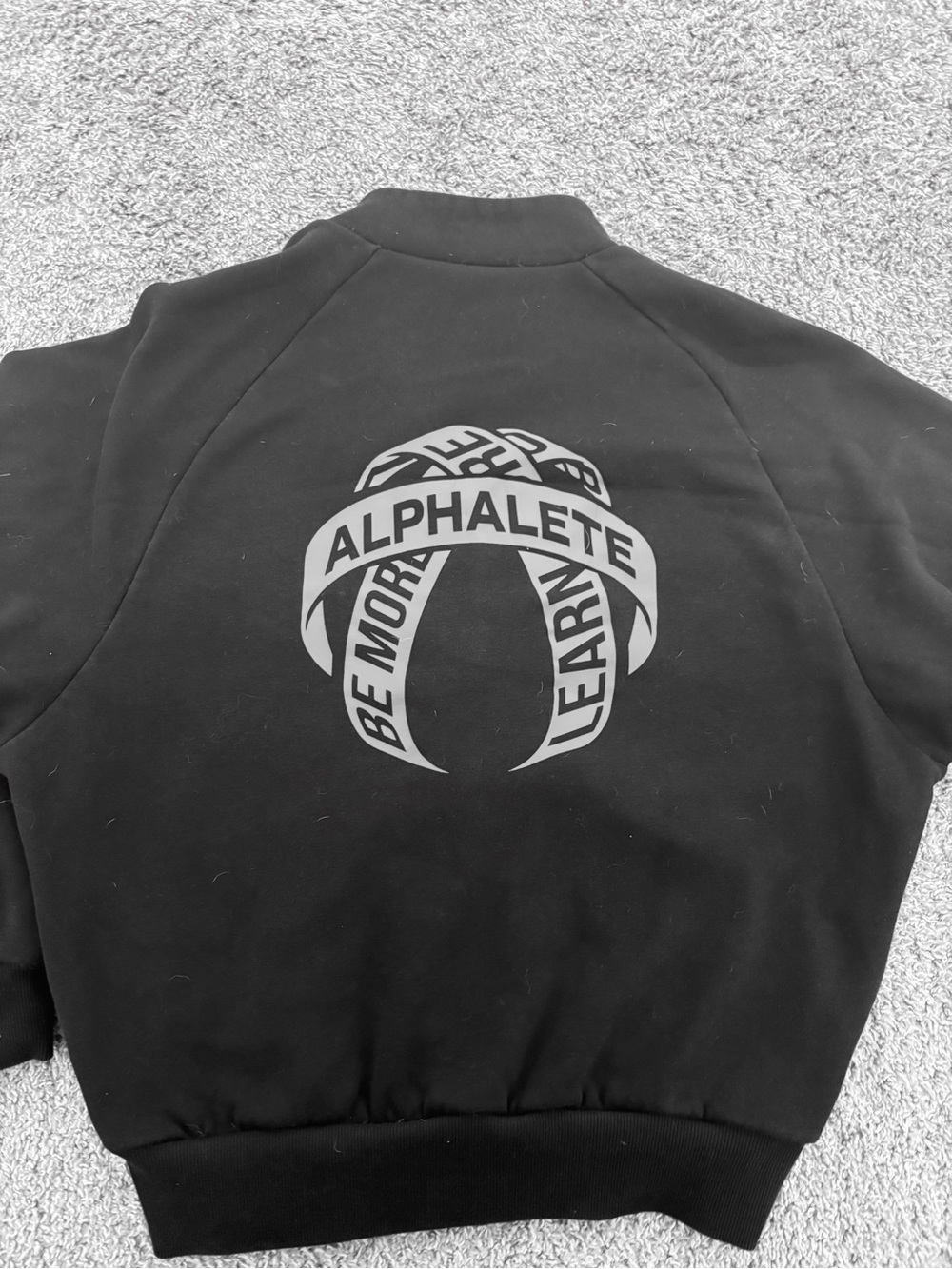 Alphalete Black Full-Zip Knit Jacket with Subtle Logo - Picture 2 of 7